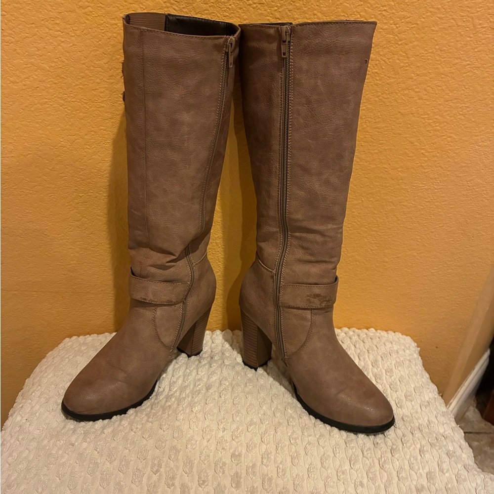Reneeeze Tall Faux Leather Boots